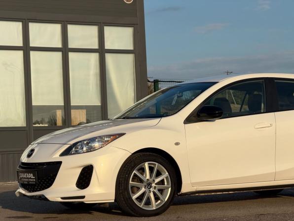 Mazda 3 II (BL) Рестайлинг с пробегом 2012 года, цена 1 130 000 рублей, 90257 км, хэтчбек, Автокод Объявления