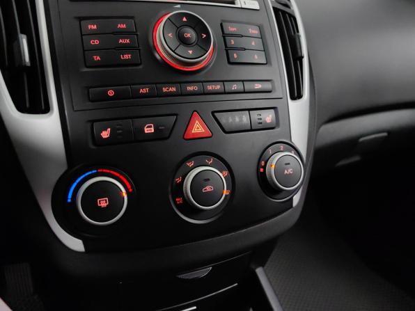 Kia Ceed I Рестайлинг с пробегом 2010 года, цена 545 000 рублей, 271000 км, хэтчбек, Автокод Объявления