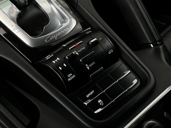 Porsche Cayenne II (958) с пробегом 2013 года, цена 2 497 600 рублей, 261431 км, внедорожник, Автокод Объявления