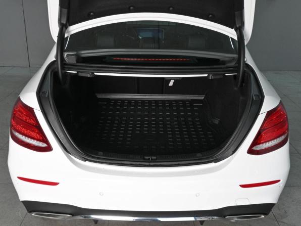 Mercedes-Benz E-Класс V (W213 S213 C238) с пробегом 2017 года, цена 3 399 000 рублей, 63192 км, седан, Автокод Объявления