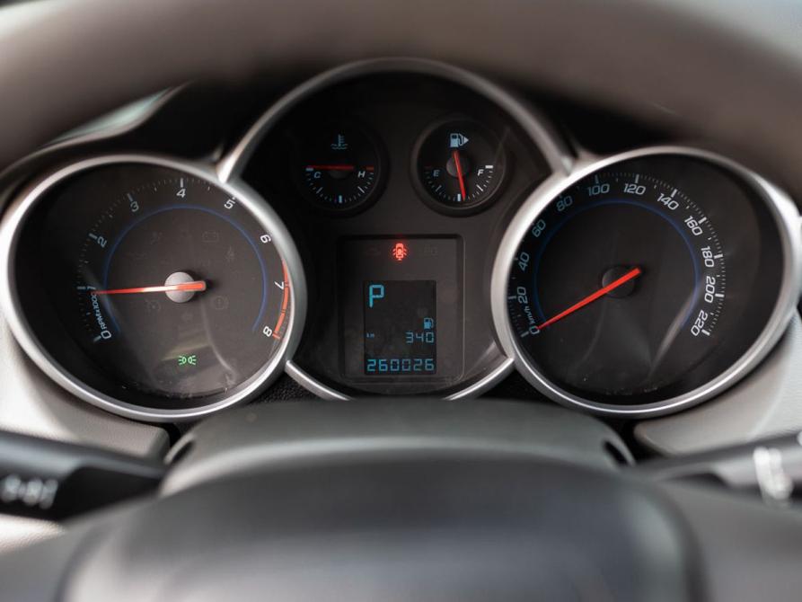 Chevrolet Cruze I Рестайлинг Новосибирск  - изображение 12