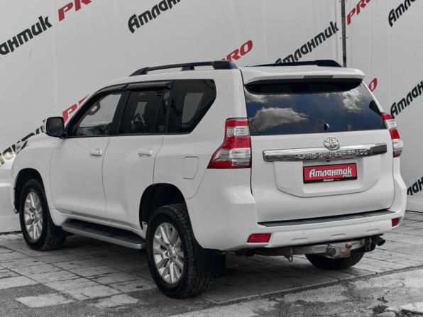 Toyota Land Cruiser Prado 150 Series Рестайлинг 1 с пробегом 2016 года, цена 3 985 000 рублей, 135291 км, внедорожник, Автокод Объявления