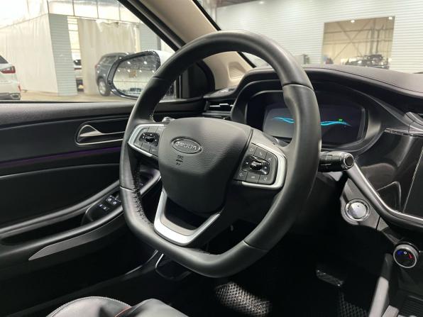 Omoda S5 с пробегом 2023 года, цена 1 390 000 рублей, 27332 км, седан, Автокод Объявления