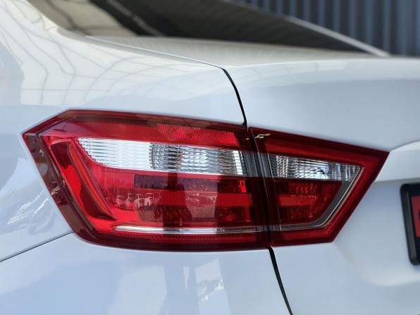 Lada (ВАЗ) Vesta I с пробегом 2020 года, цена 997 000 рублей, 76616 км, седан, Автокод Объявления