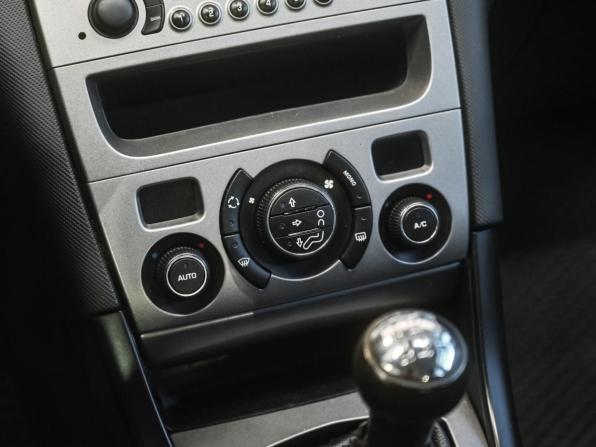 Peugeot 408 I с пробегом 2013 года, цена 879 000 рублей, 277610 км, седан, Автокод Объявления