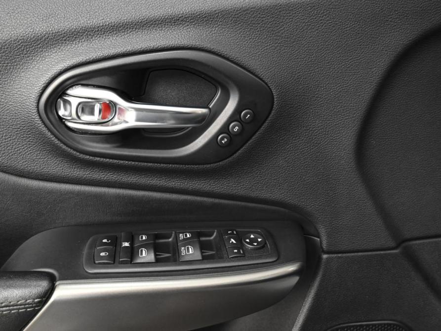 Jeep Cherokee V (KL) Рестайлинг Ставрополь  - изображение 24