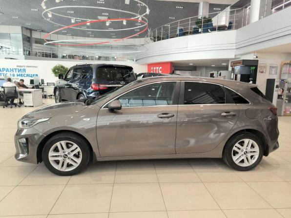 Kia Ceed III с пробегом 2019 года, цена 1 643 000 рублей, 137702 км, хэтчбек, Автокод Объявления