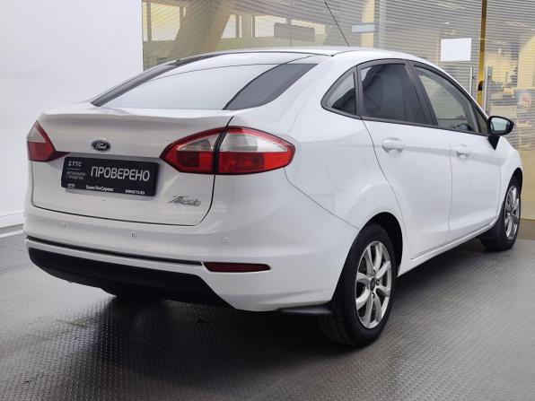 Ford Fiesta Mk6 Рестайлинг с пробегом 2015 года, цена 650 000 рублей, 176064 км, седан, Автокод Объявления