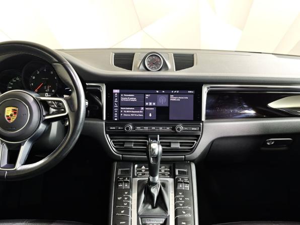 Porsche Macan I Рестайлинг с пробегом 2021 года, цена 4 600 000 рублей, 117088 км, внедорожник, Автокод Объявления