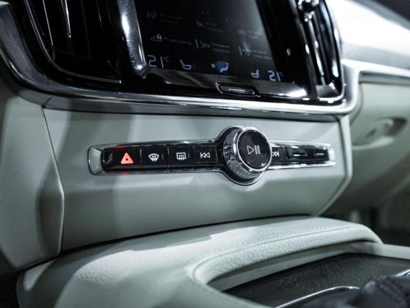 Volvo V90 Cross Country I с пробегом 2019 года, цена 2 960 100 рублей, 218251 км, универсал, Автокод Объявления