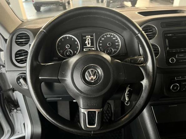 Volkswagen Tiguan I Рестайлинг с пробегом 2012 года, цена 995 000 рублей, 244902 км, внедорожник, Автокод Объявления