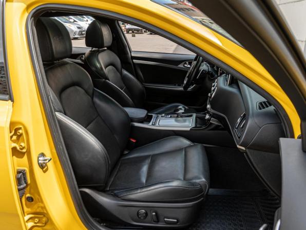 Kia Stinger I с пробегом 2018 года, цена 3 170 000 рублей, 97879 км, лифтбек, Автокод Объявления