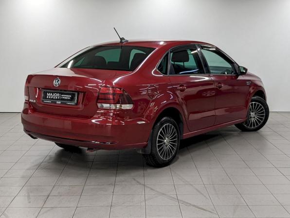 Volkswagen Polo V Рестайлинг с пробегом 2018 года, цена 990 000 рублей, 217546 км, седан, Автокод Объявления