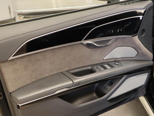 Audi A8 IV (D5) с пробегом 2021 года, цена 9 640 000 рублей, 25397 км, седан, Автокод Объявления