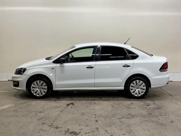 Volkswagen Polo V Рестайлинг с пробегом 2016 года, цена 939 000 рублей, 106875 км, седан, Автокод Объявления
