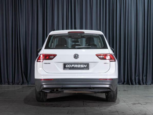 Volkswagen Tiguan II с пробегом 2019 года, цена 2 349 000 рублей, 152412 км, внедорожник, Автокод Объявления