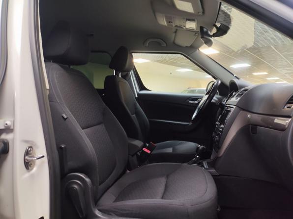 Skoda Yeti I Рестайлинг с пробегом 2013 года, цена 829 000 рублей, 147763 км, внедорожник, Автокод Объявления