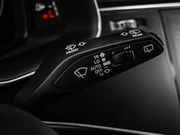 Audi Q8 I (4M) с пробегом 2019 года, цена 5 249 000 рублей, 183179 км, внедорожник, Автокод Объявления
