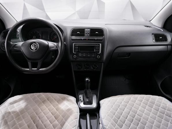 Volkswagen Polo V Рестайлинг с пробегом 2016 года, цена 1 020 000 рублей, 137000 км, седан, Автокод Объявления