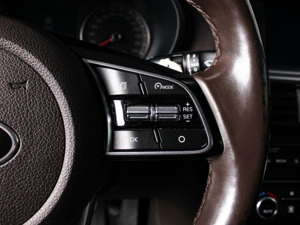Kia Optima IV Рестайлинг с пробегом 2019 года, цена 1 850 000 рублей, 205302 км, седан, Автокод Объявления
