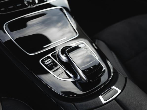 Mercedes-Benz E-Класс V (W213 S213 C238) с пробегом 2017 года, цена 3 398 000 рублей, 59997 км, седан, Автокод Объявления