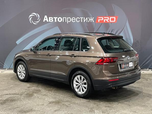 Volkswagen Tiguan II с пробегом 2017 года, цена 1 790 000 рублей, 132029 км, внедорожник, Автокод Объявления