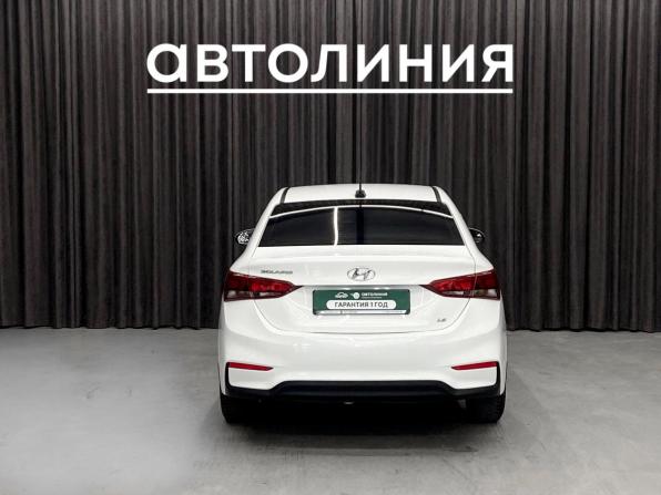 Hyundai Solaris II с пробегом 2018 года, цена 895 000 рублей, 226000 км, седан, Автокод Объявления