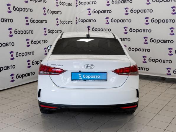 Hyundai Solaris II Рестайлинг с пробегом 2022 года, цена 1 620 000 рублей, 118059 км, седан, Автокод Объявления