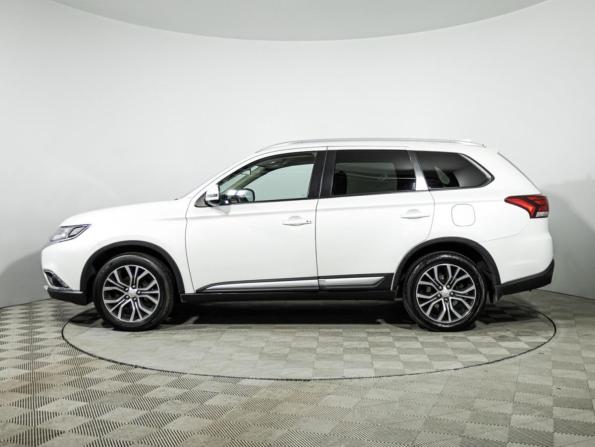 Mitsubishi Outlander III Рестайлинг 2 с пробегом 2018 года, цена 1 549 585 рублей, 224506 км, внедорожник, Автокод Объявления