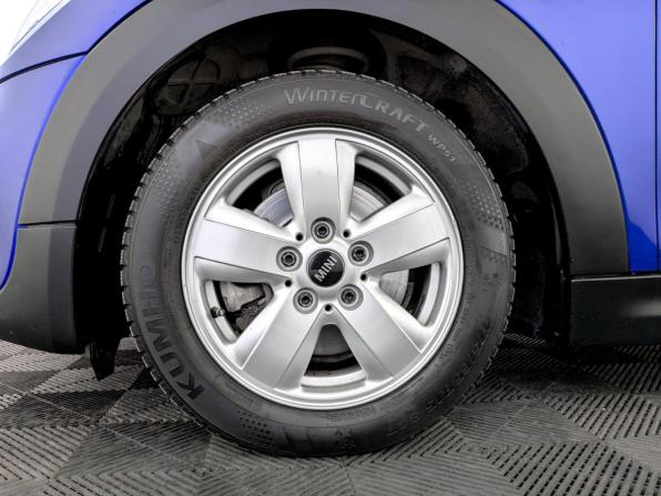 Mini Hatch III (F55/F56) Рестайлинг с пробегом 2021 года, цена 2 290 000 рублей, 54969 км, хэтчбек, Автокод Объявления