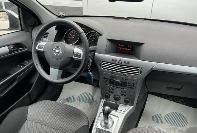 Opel Astra H Рестайлинг с пробегом 2012 года, цена 700 000 рублей, 73215 км, хэтчбек, Автокод Объявления