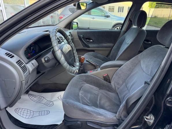 Renault Laguna II с пробегом 2002 года, цена 275 000 рублей, 325859 км, лифтбек, Автокод Объявления