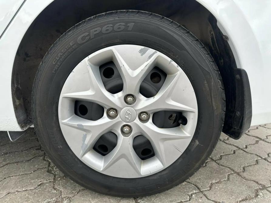 Hyundai Solaris I Рестайлинг Набережные Челны  - изображение 4