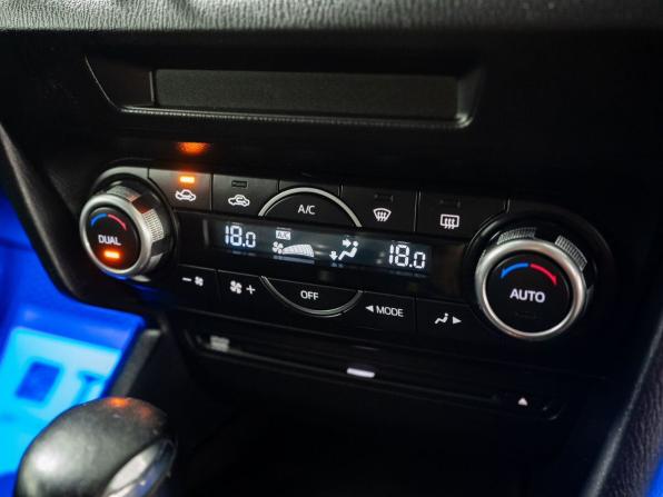 Mazda Axela III с пробегом 2014 года, цена 1 200 000 рублей, 132923 км, хэтчбек, Автокод Объявления