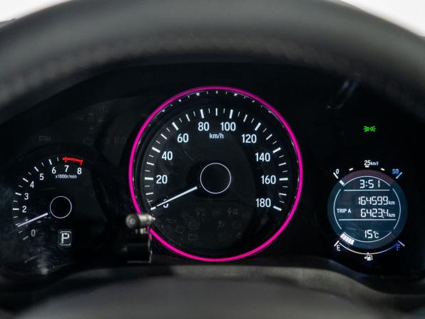 Honda Vezel I с пробегом 2014 года, цена 1 390 300 рублей, 164599 км, внедорожник, Автокод Объявления