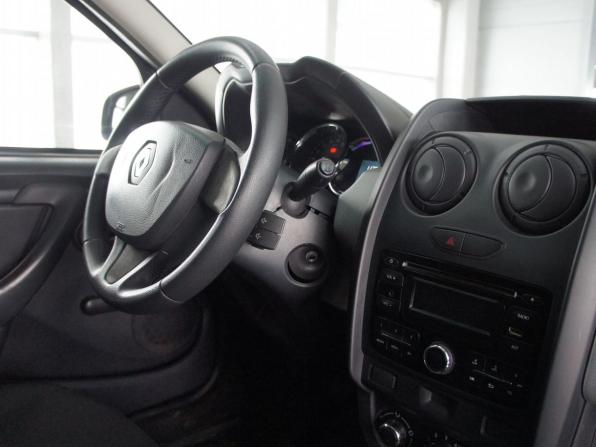 Renault Duster I Рестайлинг с пробегом 2016 года, цена 949 000 рублей, 117000 км, внедорожник, Автокод Объявления