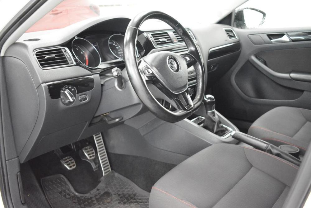 Volkswagen Jetta VI Рестайлинг Киров  - изображение 7