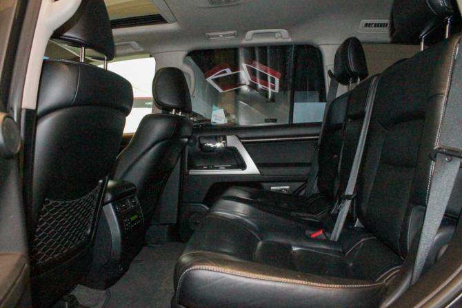 Toyota Land Cruiser 200 Series Рестайлинг 1 с пробегом 2013 года, цена 3 950 000 рублей, 221571 км, внедорожник, Автокод Объявления