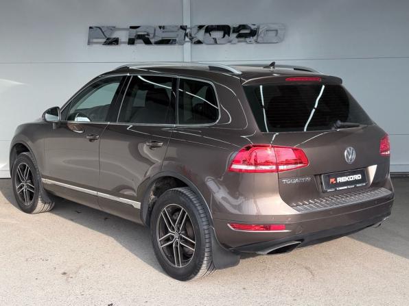Volkswagen Touareg II с пробегом 2011 года, цена 2 099 000 рублей, 147252 км, внедорожник, Автокод Объявления