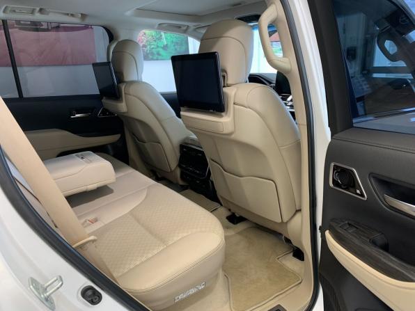 Toyota Land Cruiser 300 Series с пробегом 2021 года, цена 10 999 000 рублей, 76350 км, внедорожник, Автокод Объявления