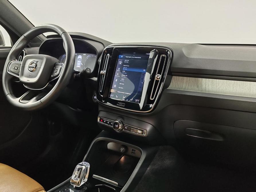 Volvo XC40 I Москва  - изображение 19