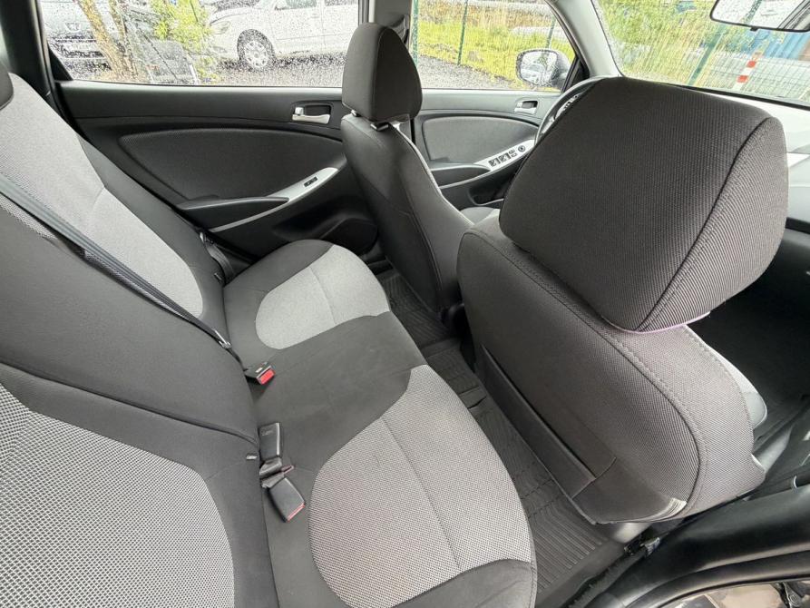 Hyundai Solaris I Санкт-Петербург  - изображение 13