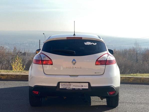 Renault Megane III Рестайлинг с пробегом 2013 года, цена 820 000 рублей, 157200 км, хэтчбек, Автокод Объявления