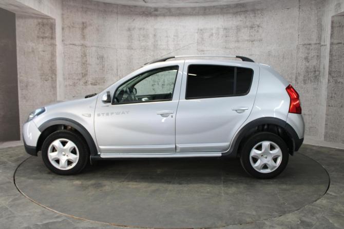 Renault Sandero I с пробегом 2014 года, цена 645 000 рублей, 145866 км, хэтчбек, Автокод Объявления