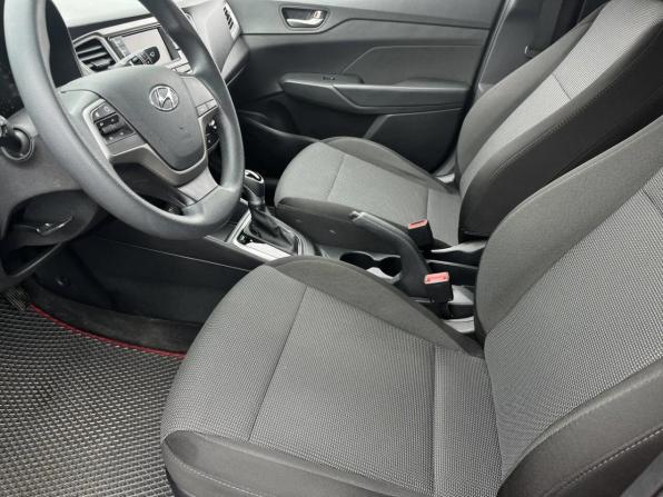 Hyundai Solaris II с пробегом 2019 года, цена 1 393 753 рубля, 68876 км, седан, Автокод Объявления