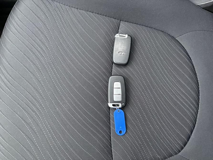 Hyundai Solaris I Рестайлинг Москва  - изображение 18