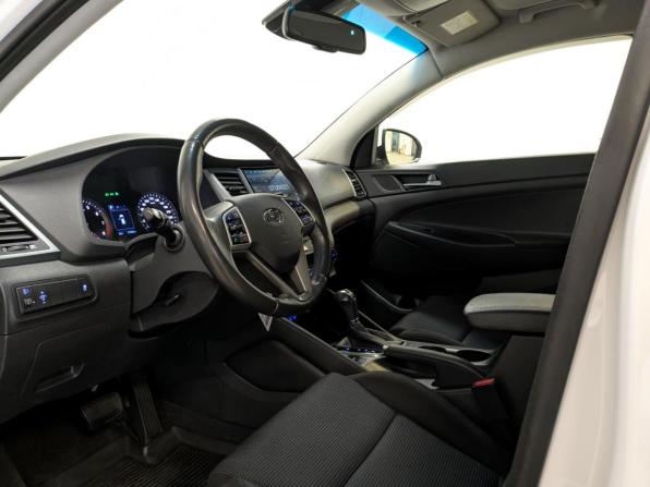 Hyundai Tucson III с пробегом 2017 года, цена 1 935 000 рублей, 92000 км, внедорожник, Автокод Объявления