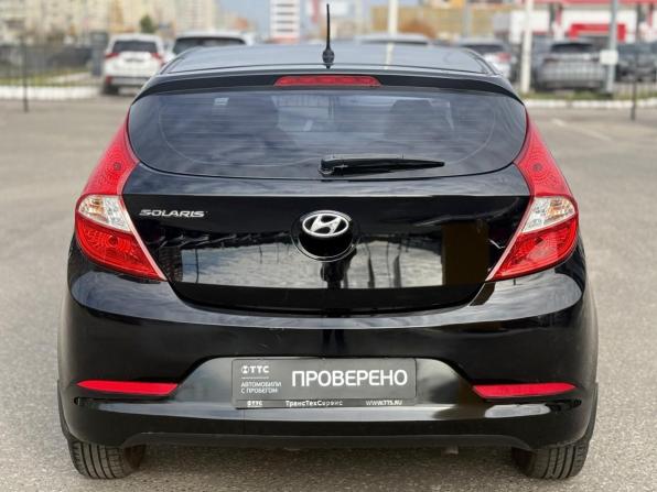 Hyundai Solaris I Рестайлинг с пробегом 2016 года, цена 870 000 рублей, 124922 км, хэтчбек, Автокод Объявления
