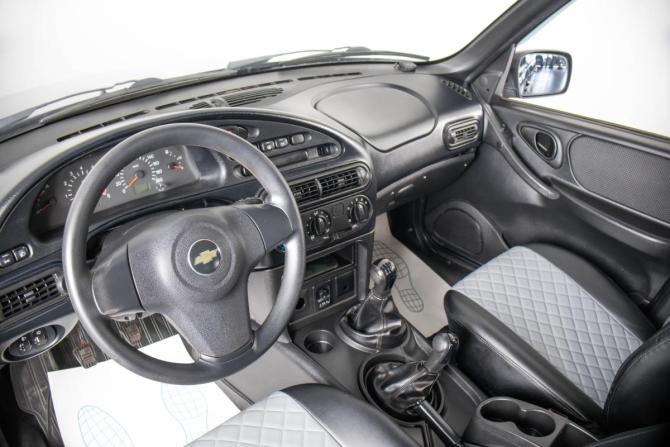 Chevrolet Niva I Рестайлинг с пробегом 2015 года, цена 559 000 рублей, 115000 км, внедорожник, Автокод Объявления
