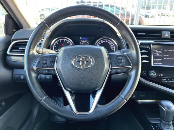 Toyota Camry VIII (XV70) с пробегом 2018 года, цена 2 550 000 рублей, 113506 км, седан, Автокод Объявления